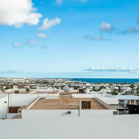 Happy Daze Villa Playa Blanca (Lanzarote)